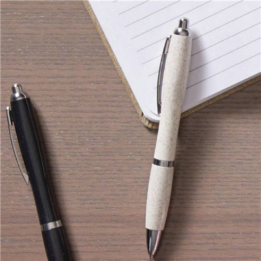 Wheat Straw Parkville Pens Lifestyle